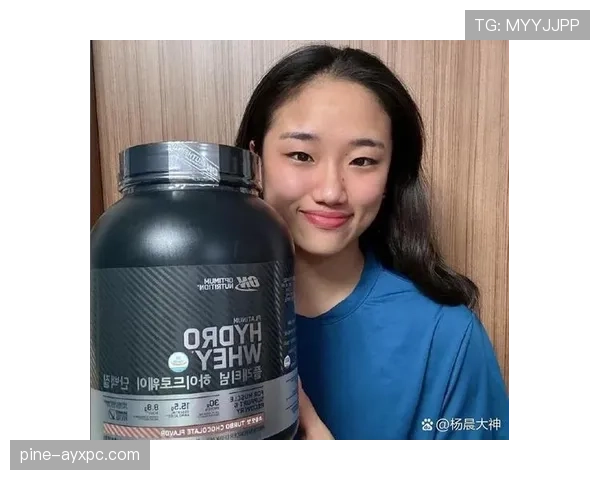 安洗莹一天吃三顿蛋白粉，连喝咖啡都要算卡路里