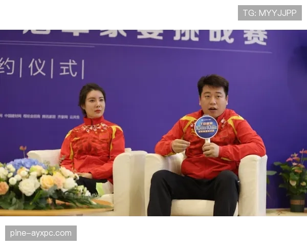 庞伟家到底哪来的厨师?这身材跟隔壁大妈差太多了吧! 庞伟家到底哪来的厨师?这身材跟隔壁大妈差太多了吧!